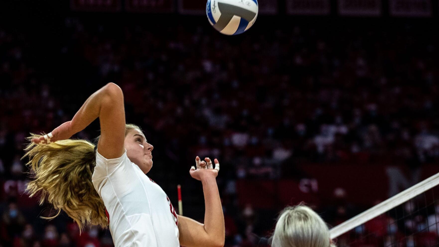 Husker middle blocker Callie Schwarzenbach enters transfer portal
